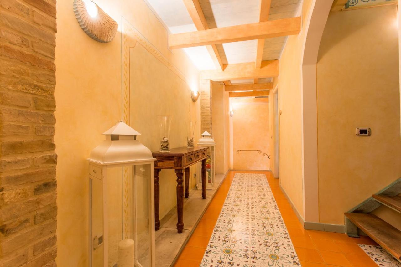 Residenza Sveva Bed & Breakfast แตร์โมลิ ภายนอก รูปภาพ