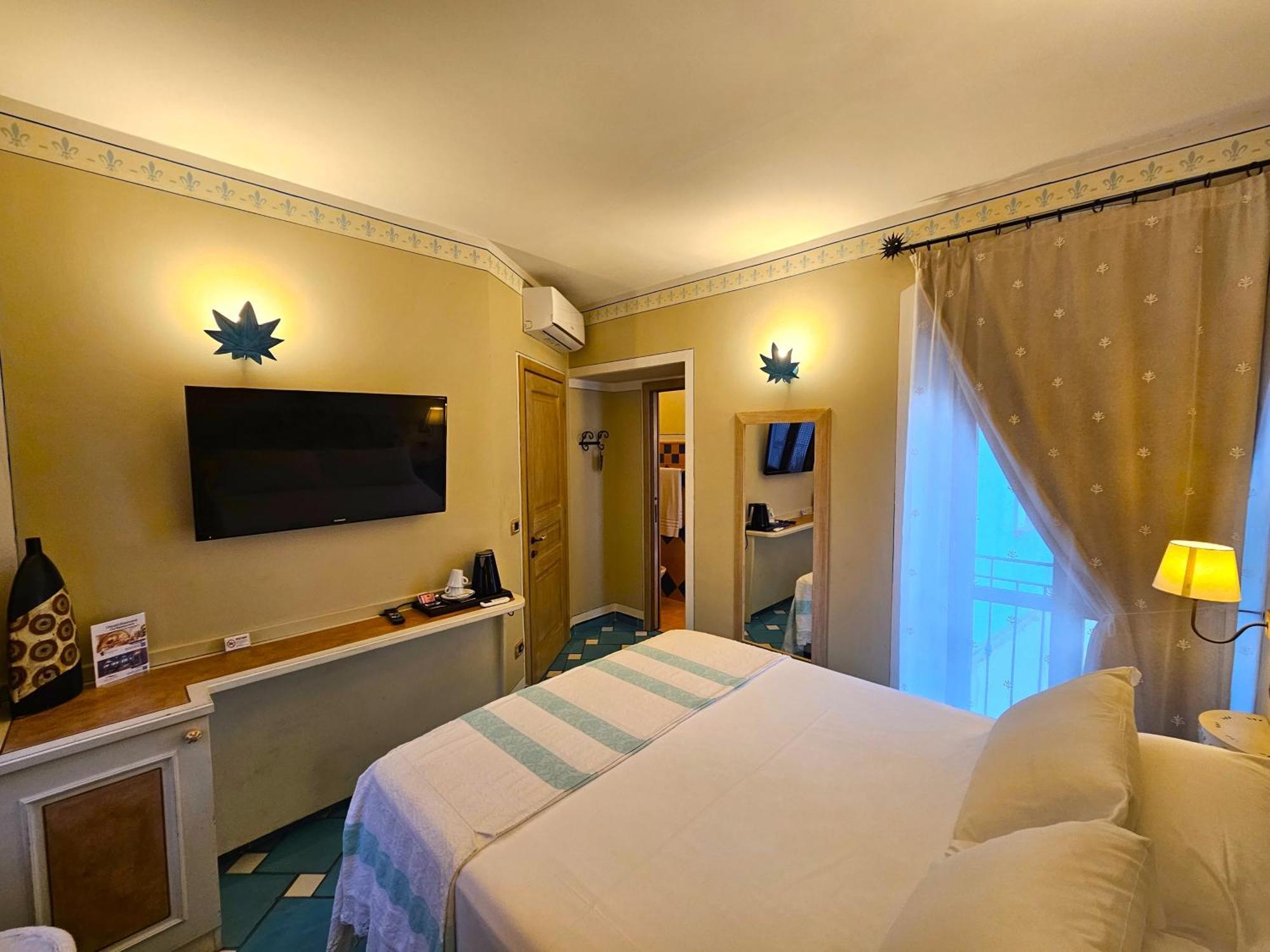 Residenza Sveva Bed & Breakfast แตร์โมลิ ภายนอก รูปภาพ