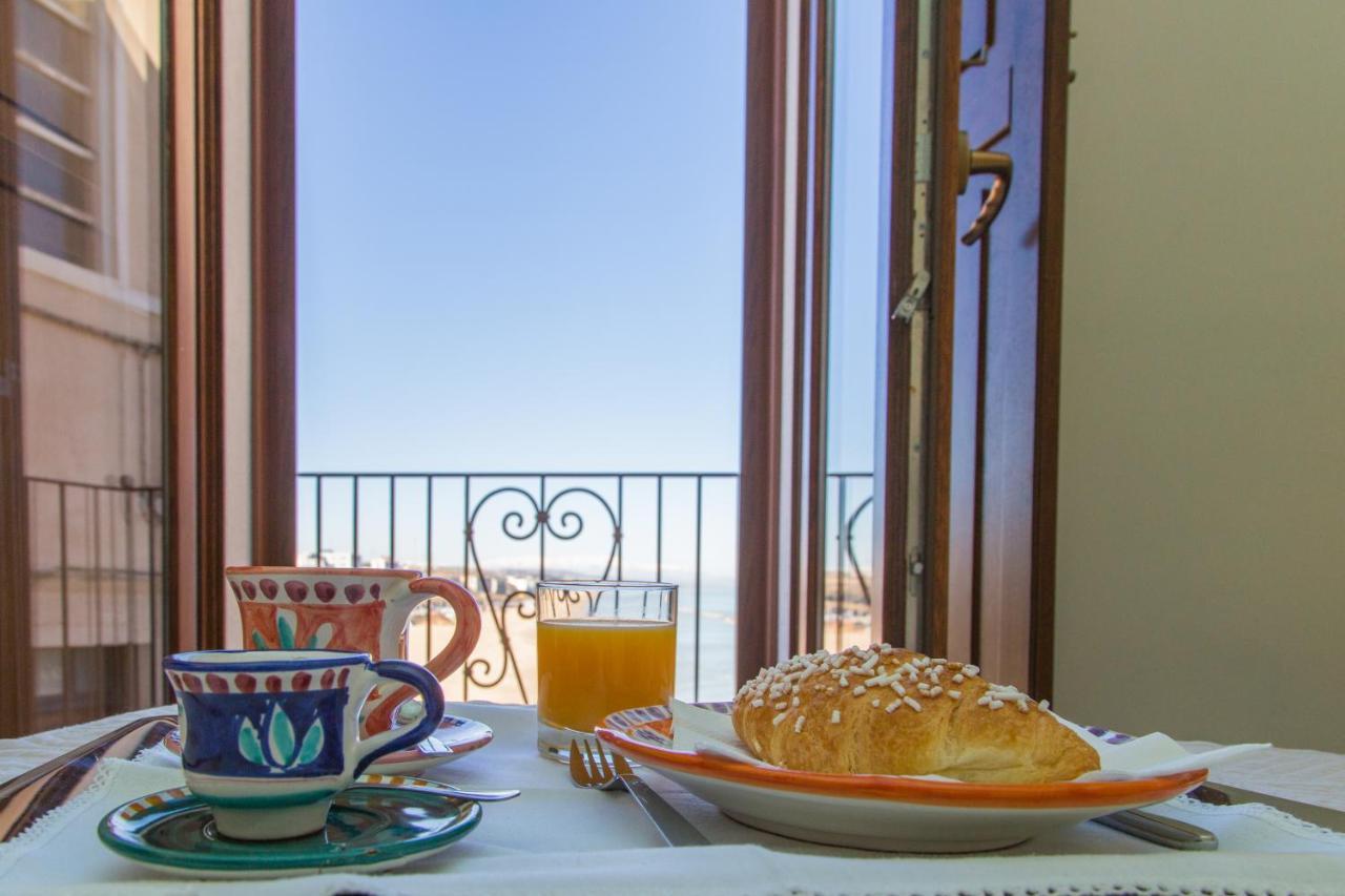 Residenza Sveva Bed & Breakfast แตร์โมลิ ภายนอก รูปภาพ